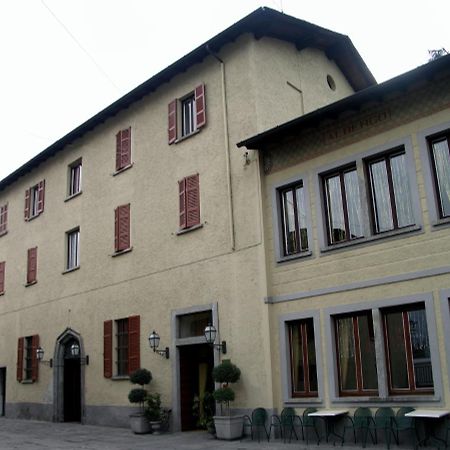 Hotel Trieste Morbegno Exterior photo
